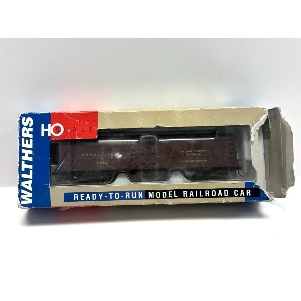Walthers HO Scale PRR R50B Express Reefer 2721 RTR Refrigerator Car 932-5888